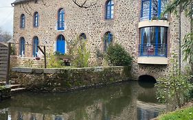 Le Moulin De Meral